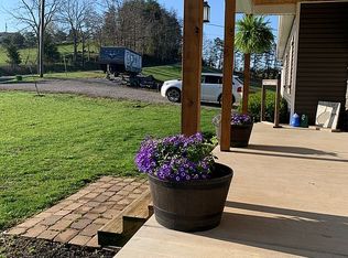 3776 Mount Union Rd, Fraziers Bottom, WV 25082