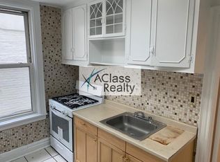 30-79 44th St #2B, Astoria, NY 11103