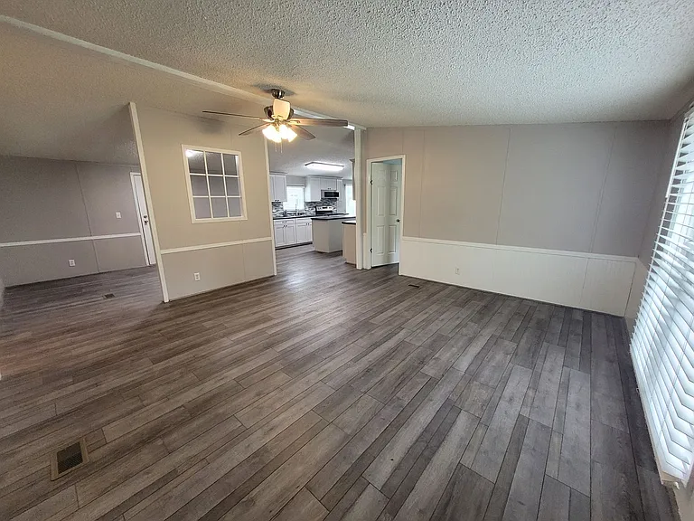 179 Family Cir — Photo 3