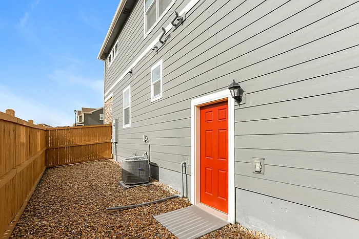 13501 Oneida Ln — Photo 17