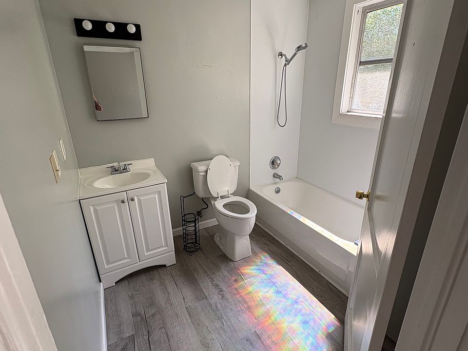 2nd image of 5550 Huron St #2