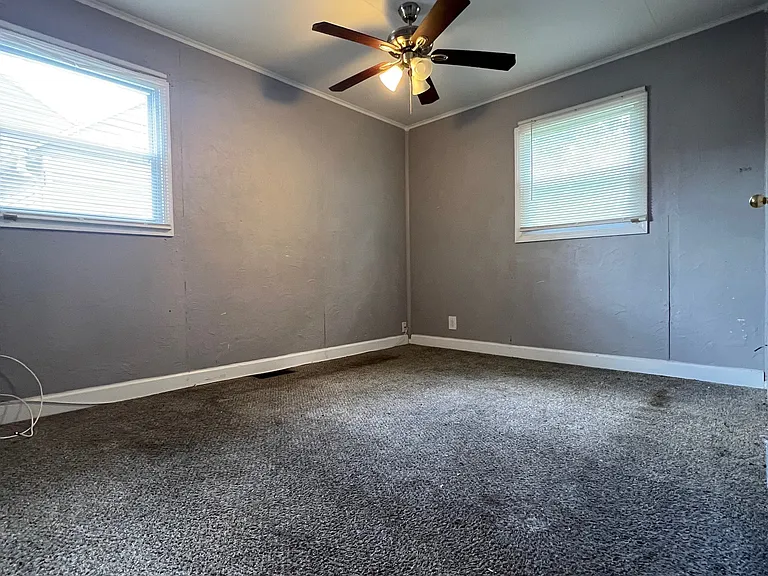 1432 Bel Aire Dr — Photo 11