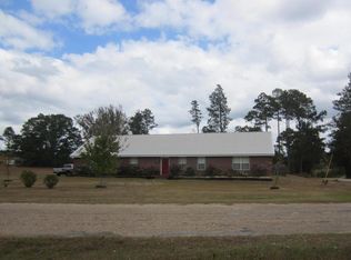 430 Rault Dr, Lumberton, MS 39455