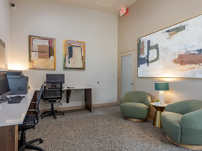 Greenhaven Apartments — Photo 39