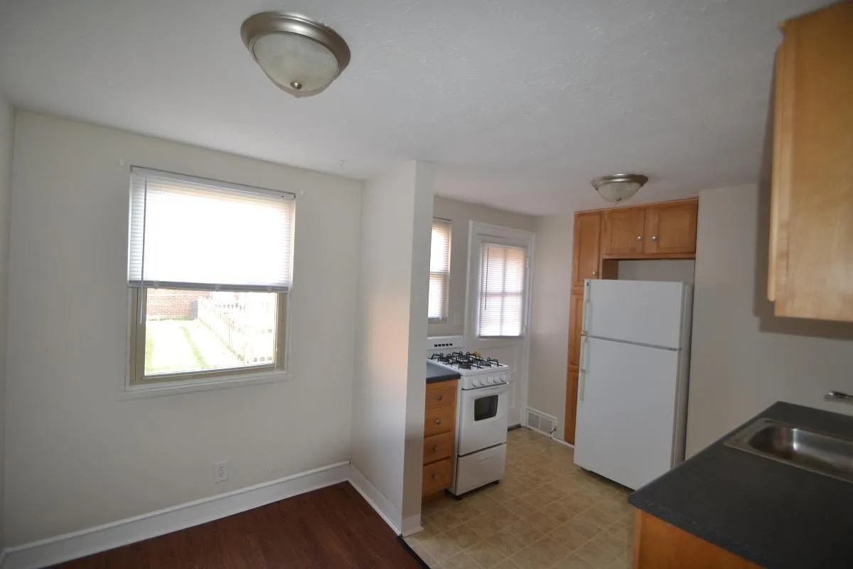 Mulberry Apartments — Photo 2
