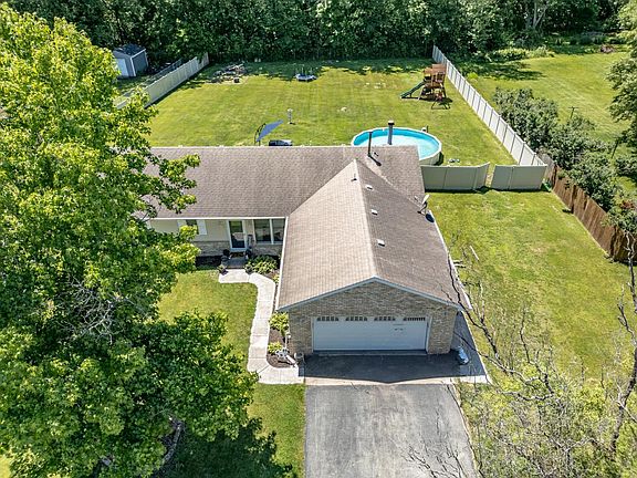 3rd image of 35750 S Linden Ln