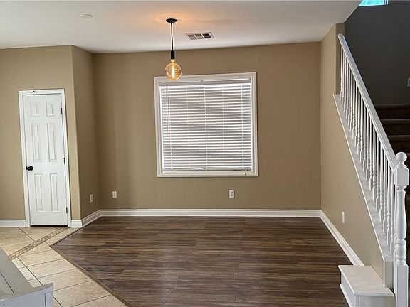5th image of 4150 W El Campo Grande Ave