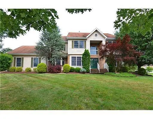 17 Christina Ave photo 1