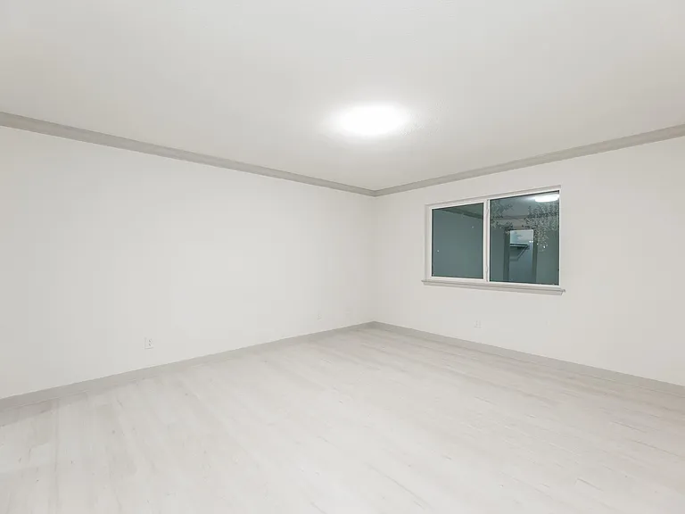 7115 Falling Waters Dr — Photo 24
