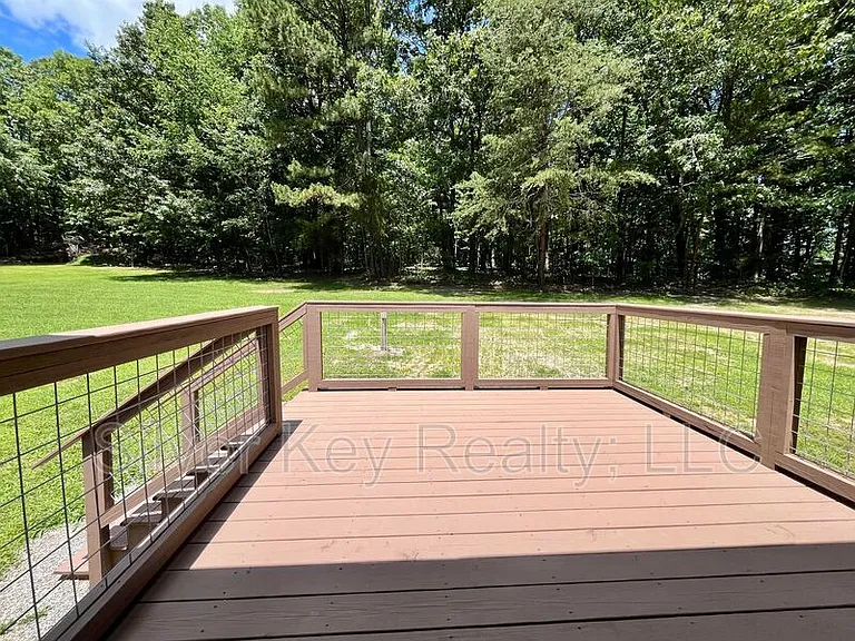 1719 Reed Rd — Photo 10