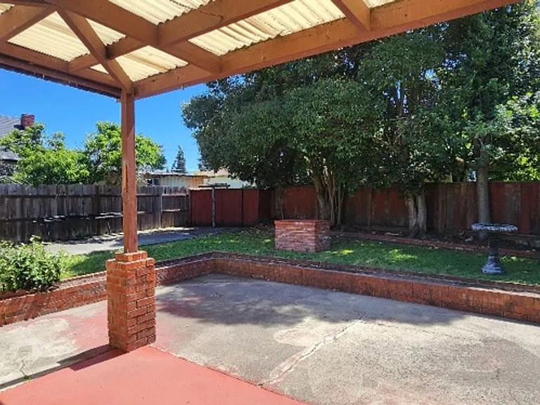1022 143rd Ave — Photo 24