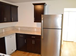 140 Middle St APT 1, Manchester, NH 03101