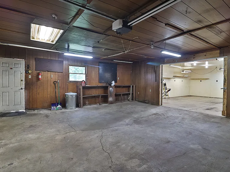 1930 Sara Lee Ave — Photo 18