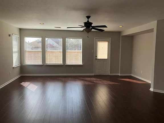 5th image of 15219 Hensen Creek Dr
