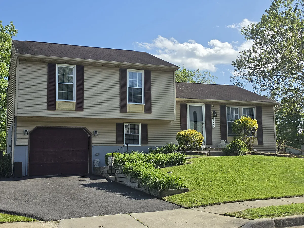 Building Photo - 3203 Northmont Rd