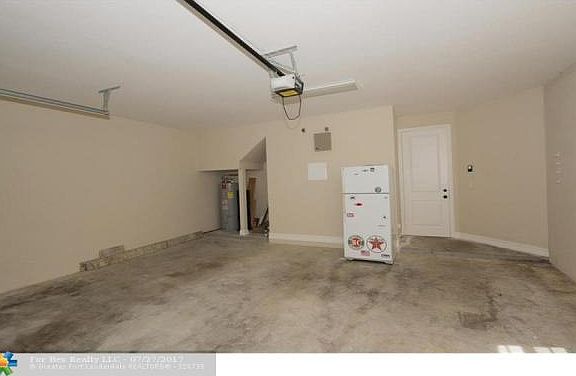 4th image of 13013 Riverwalk Cir S