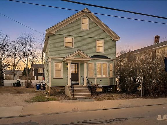 2nd image of 629 Thames St