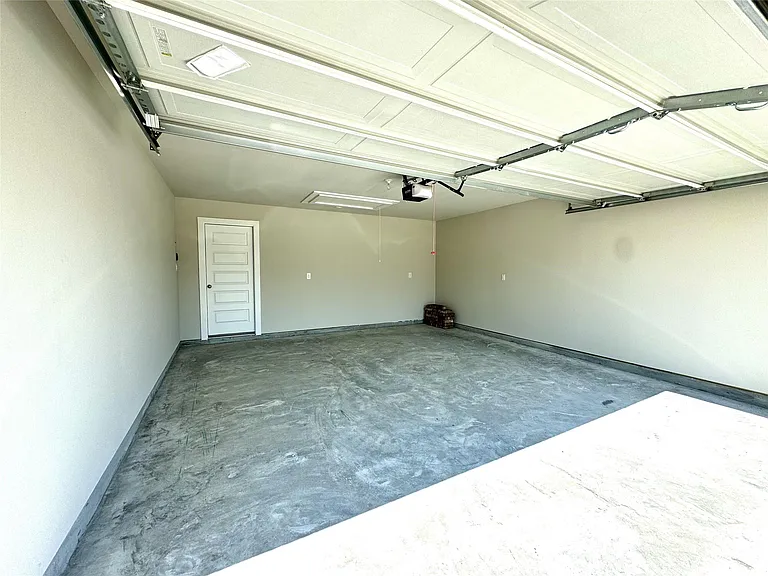8615 Jetty Glen Dr — Photo 28