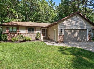 15892 152nd Ave, Spring Lake, MI 49456