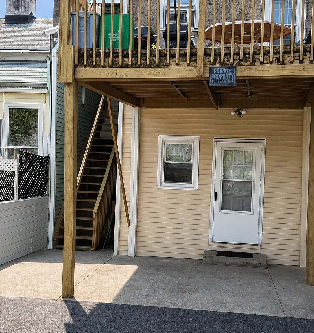 2 bed, $1,400 — Photo 2