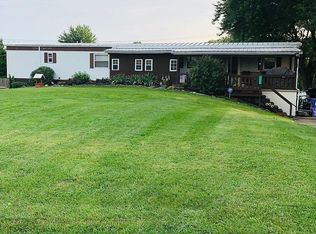 2592 N Colebrook Rd, Manheim, PA 17545