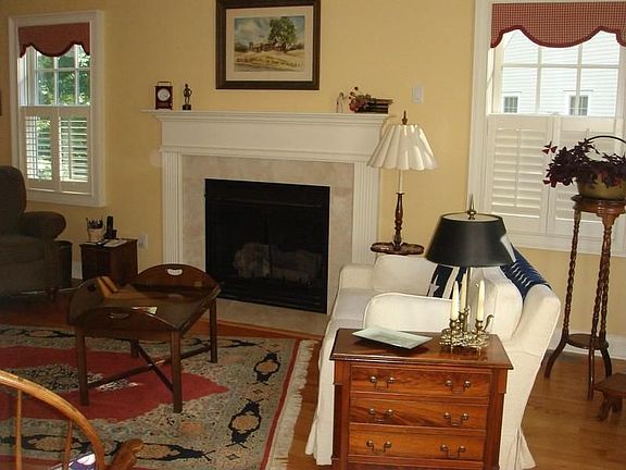 Living room with fireplace