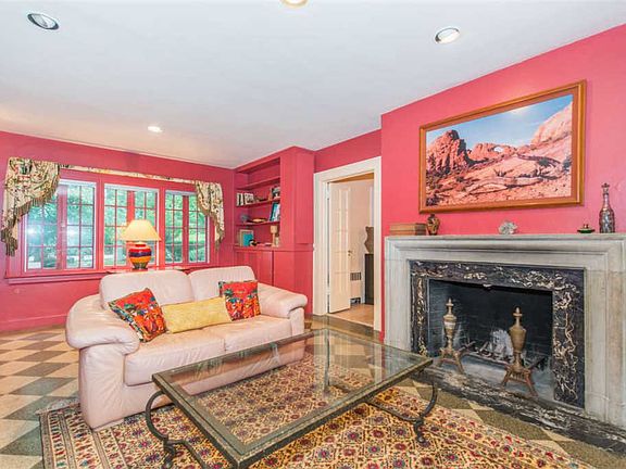 5th image of 222 N Wyoming Ave