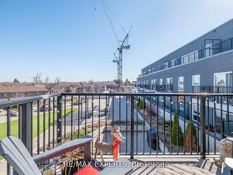430 Essa Rd #325 — Photo 26