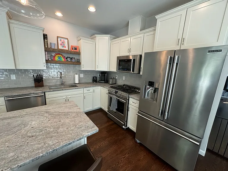 122 Milton St #122 — Photo 12