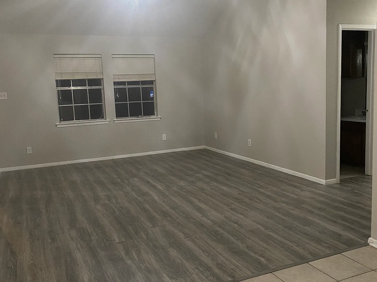 3 bed, 1134 sqft, $1,940 — Photo 3