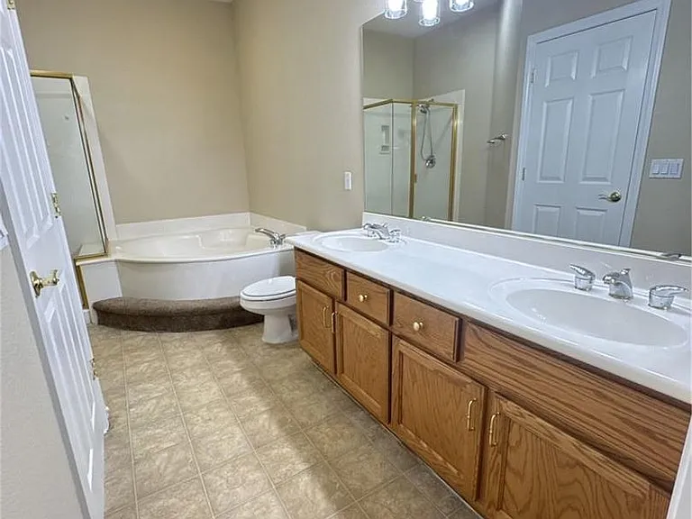 10876 Fishers Island St — Photo 18