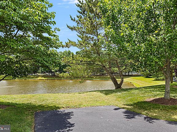 3rd image of 115 Lynthwaite Farm Ln #31