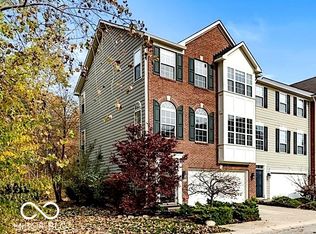 9008 Rider Dr, Fishers, IN 46038
