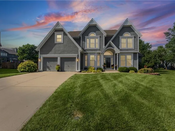 13001 Hemlock St, Overland Park, KS 66213
