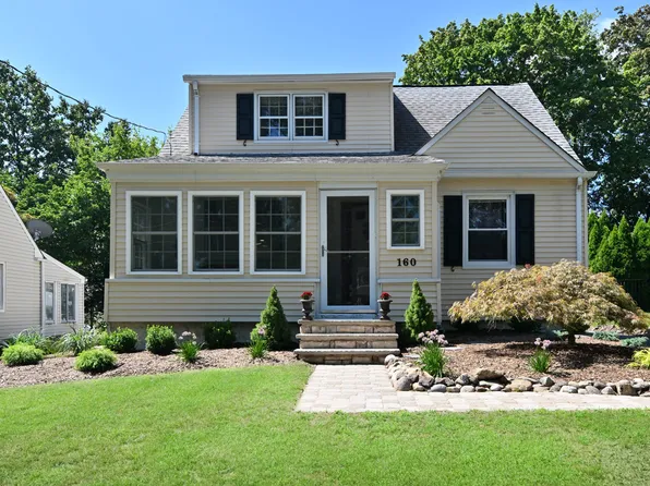 160 Rock Rd, Hawthorne, NJ 07506