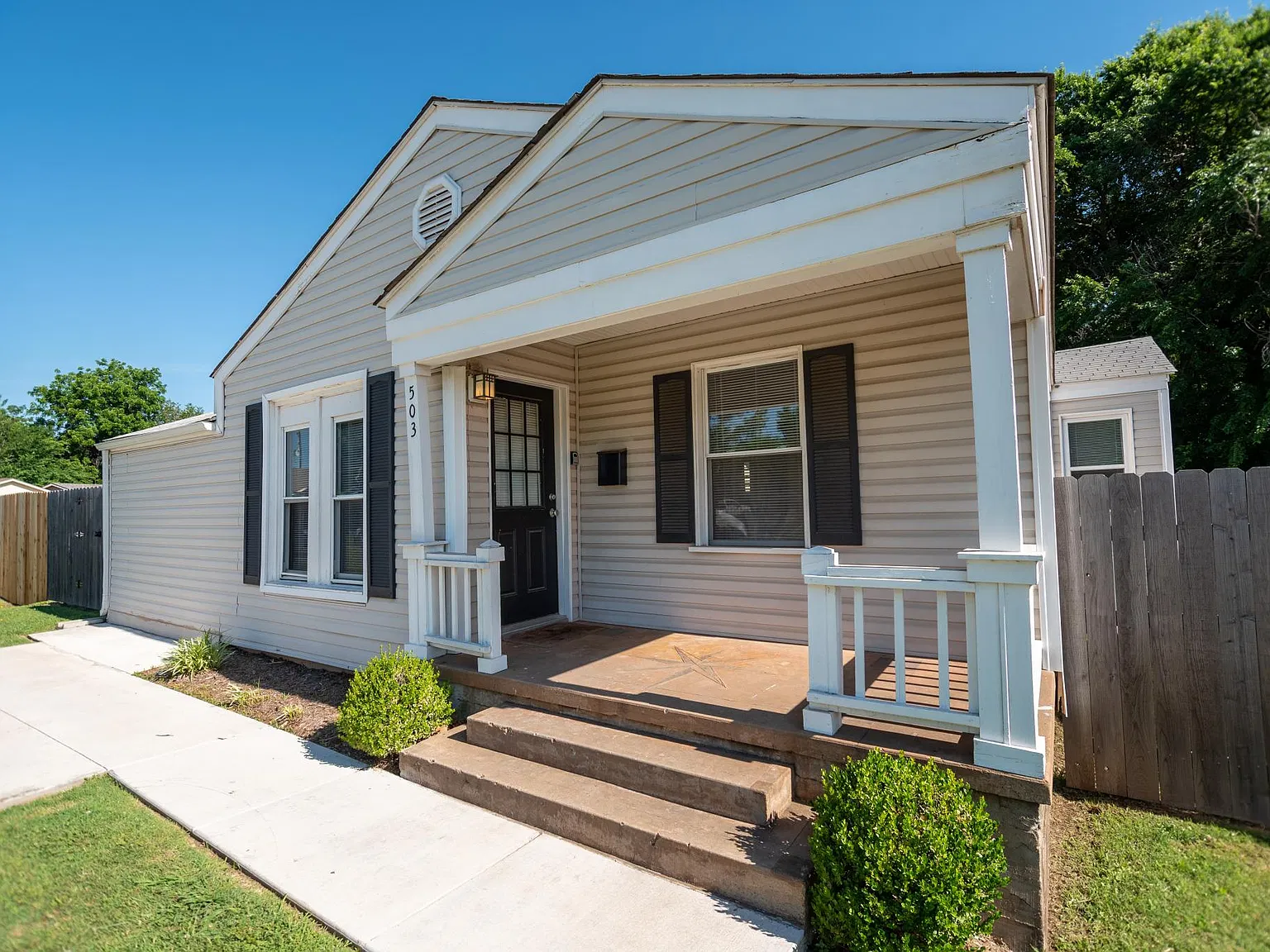 503 Chickasha Street — Photo 2
