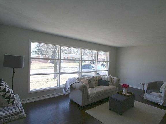 4th image of 1427 Boynton Dr