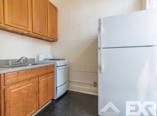 39 Brevoort Pl #3B, Brooklyn, NY