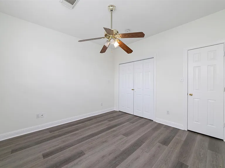 1408 S Friendswood Dr #804 — Photo 23