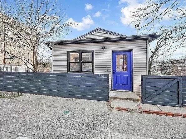 1021 Crescent Street, Brooklyn, NY 11208