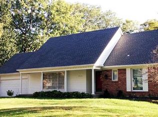 7303 W 101st Ter, Overland Park, KS 66212