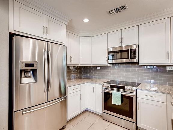5th image of 13316 Broadmeade Ave