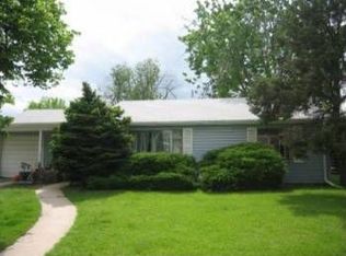 913 Geneva St, Aurora, CO 80010