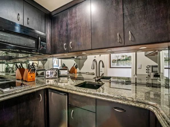 160 Central Park South image 11 of 14