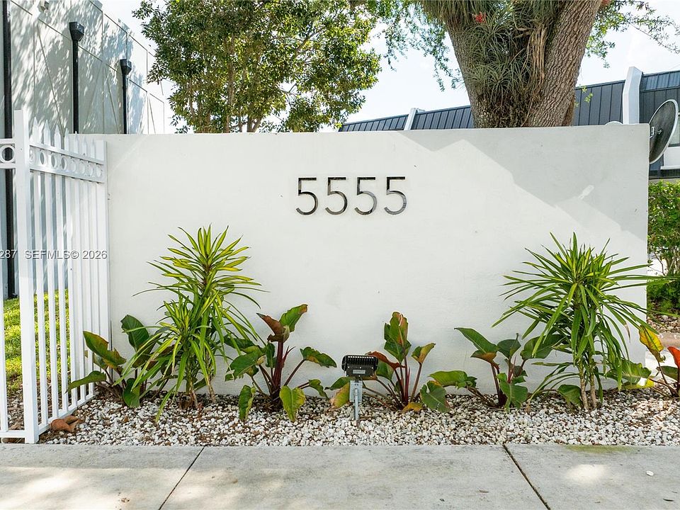 1st image of 5555 Ludlam Rd #46