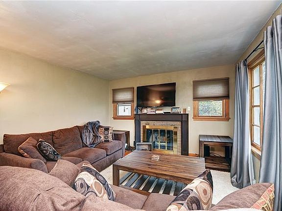 2nd image of 2416 Willowhurst Cir