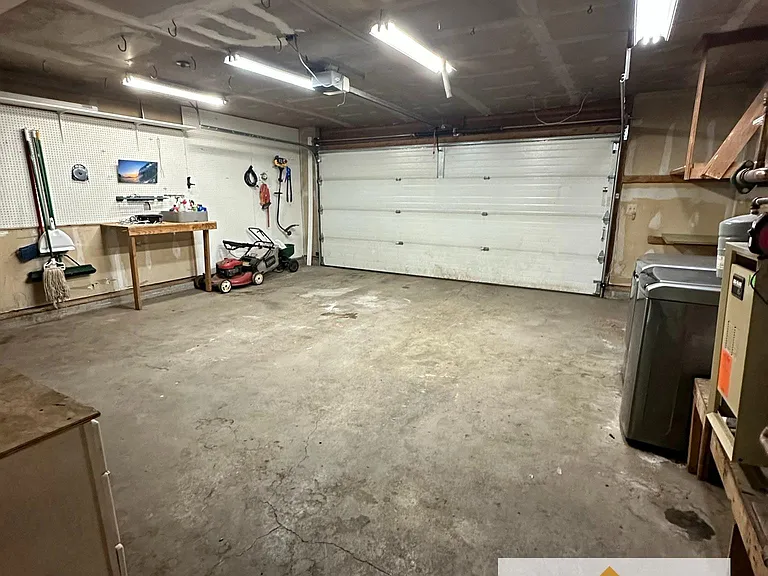 6304 Citadel Ln — Photo 11