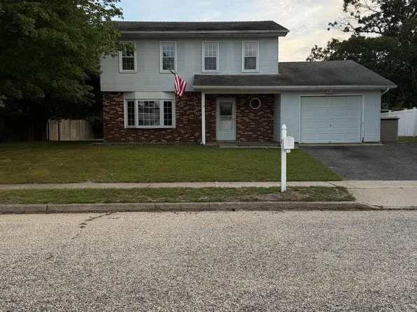 14 Oneida Ave, Waretown, NJ 08758