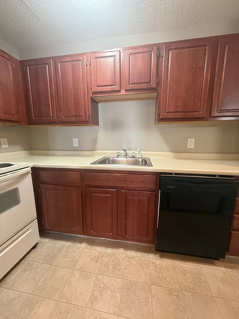164 Barnstead Drive — Photo 1