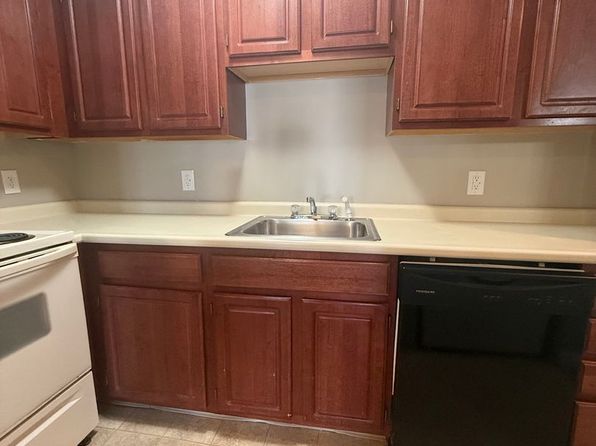 164 Barnstead Dr APT 12